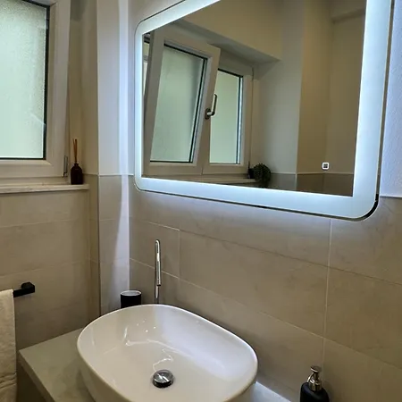 Maison Floran In Centro A Apartamento Trieste